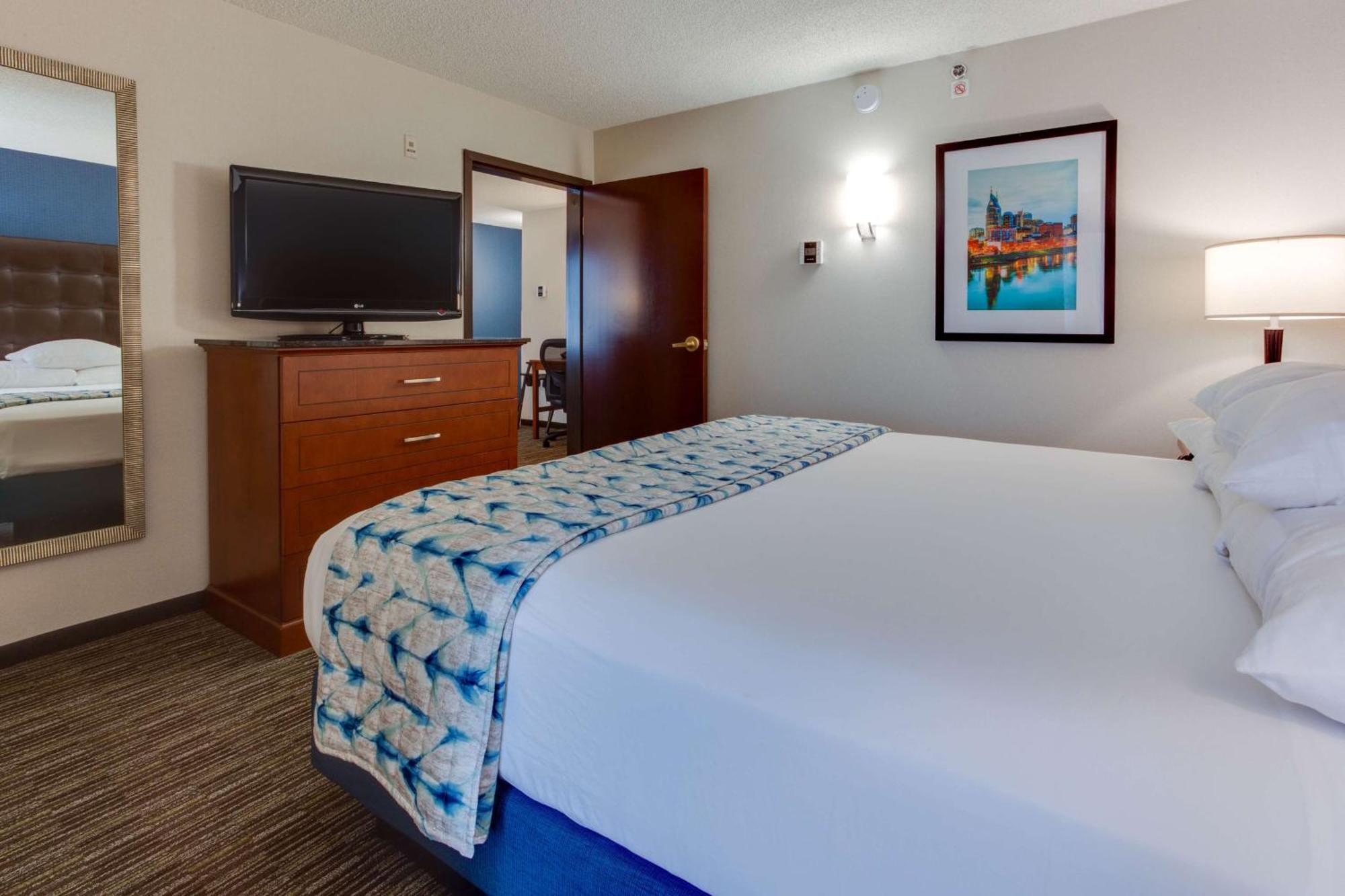 Drury Inn & Suites Nashville Airport Exteriér fotografie